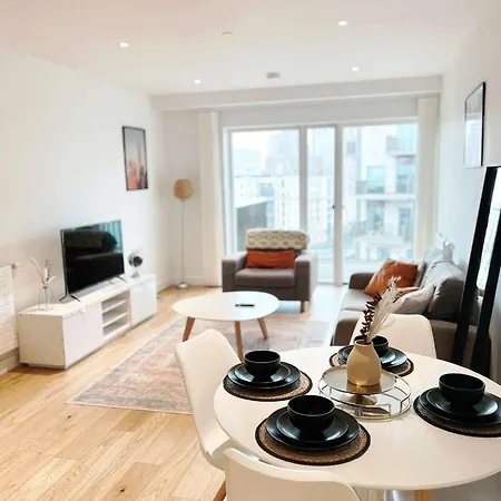 Superb Luxury 1Bed Apartment Лондон Экстерьер фото